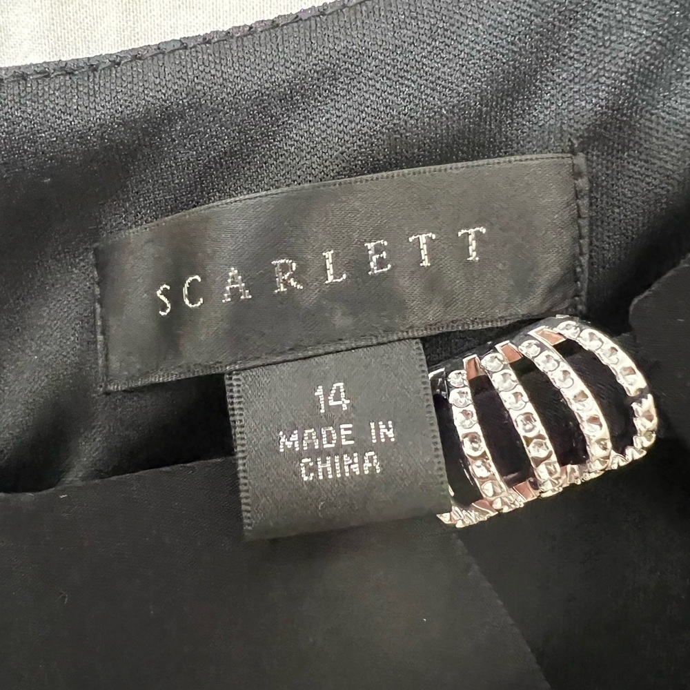 NWOT…Scarlett Women's Black Sleeveless Cut Out Neck Party Cocktail D size 14☑️ - Picture 2 of 8